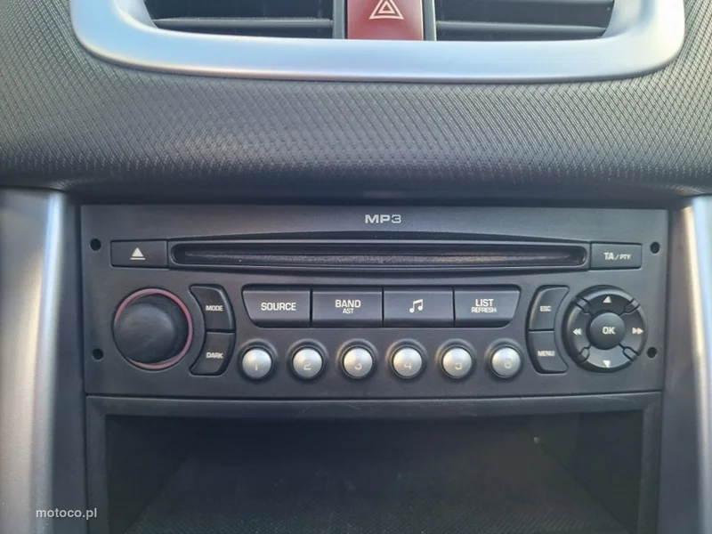 Peugeot 207 CC 21