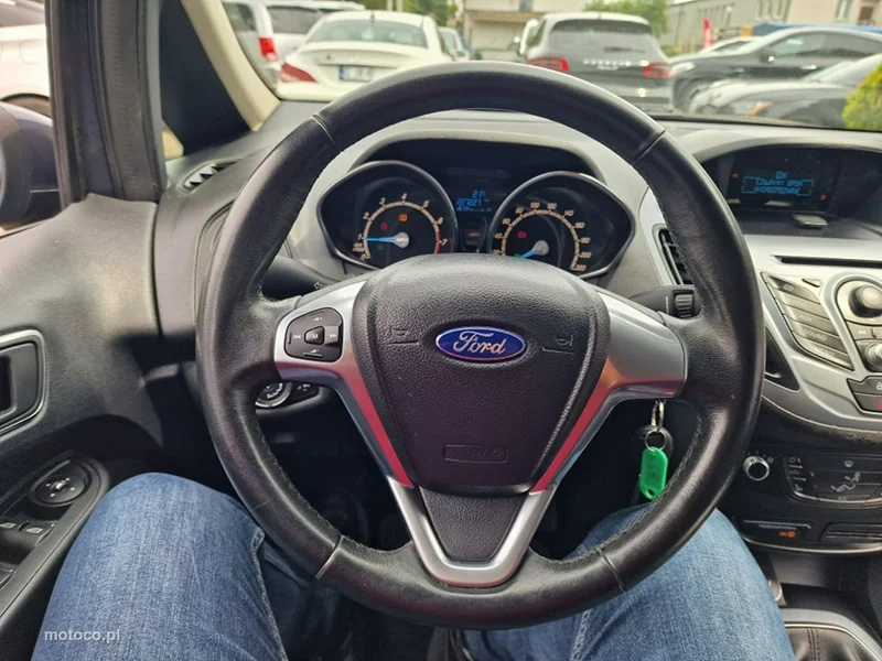 Ford B-Max 8