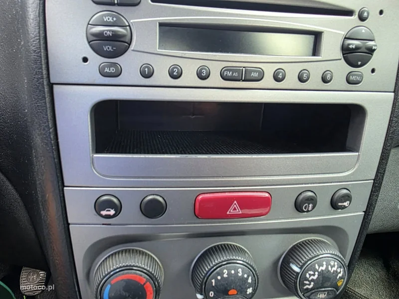 Alfa Romeo 147 13