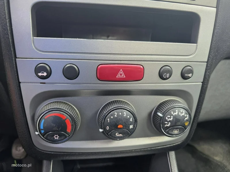 Alfa Romeo 147 14