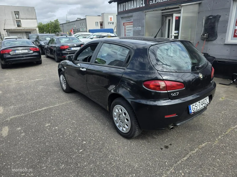 Alfa Romeo 147 3