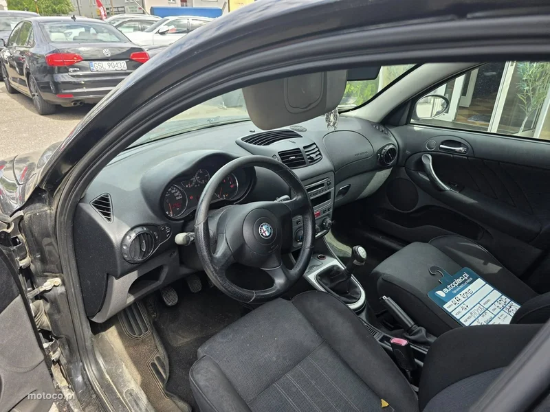 Alfa Romeo 147 6