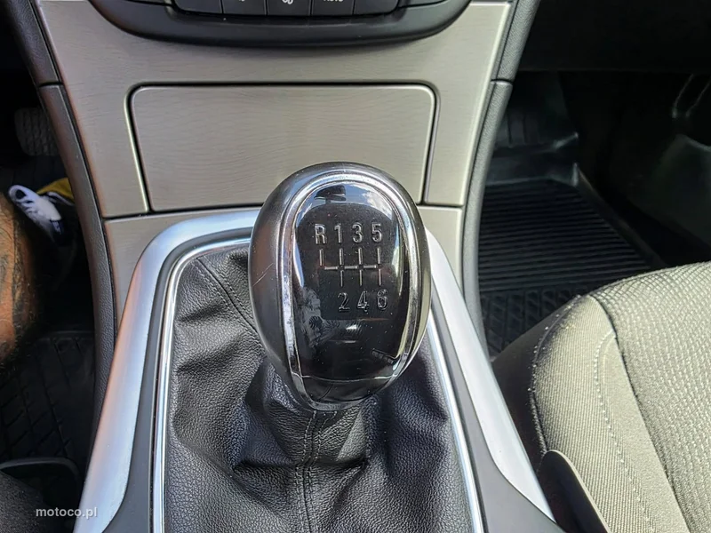 Opel Insignia A 24