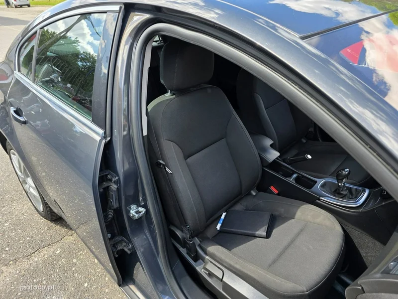 Opel Insignia A 27