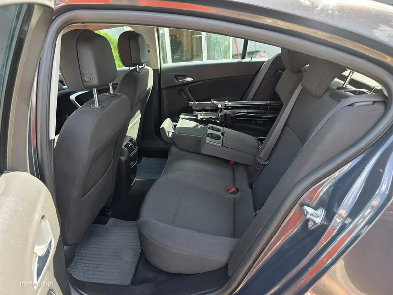 Opel Insignia A 28