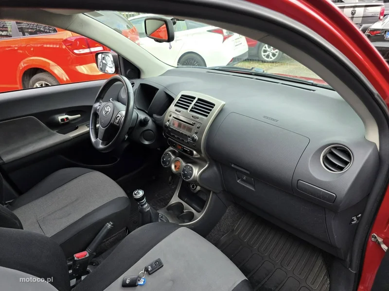 Toyota Urban Cruiser 21