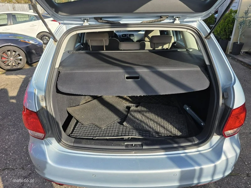 Volkswagen Golf VI 27