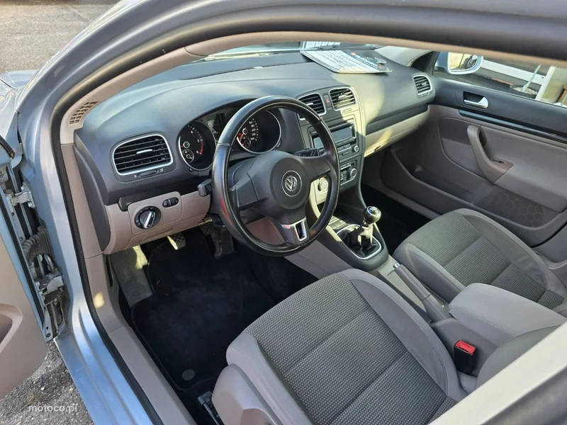 Volkswagen Golf VI 7
