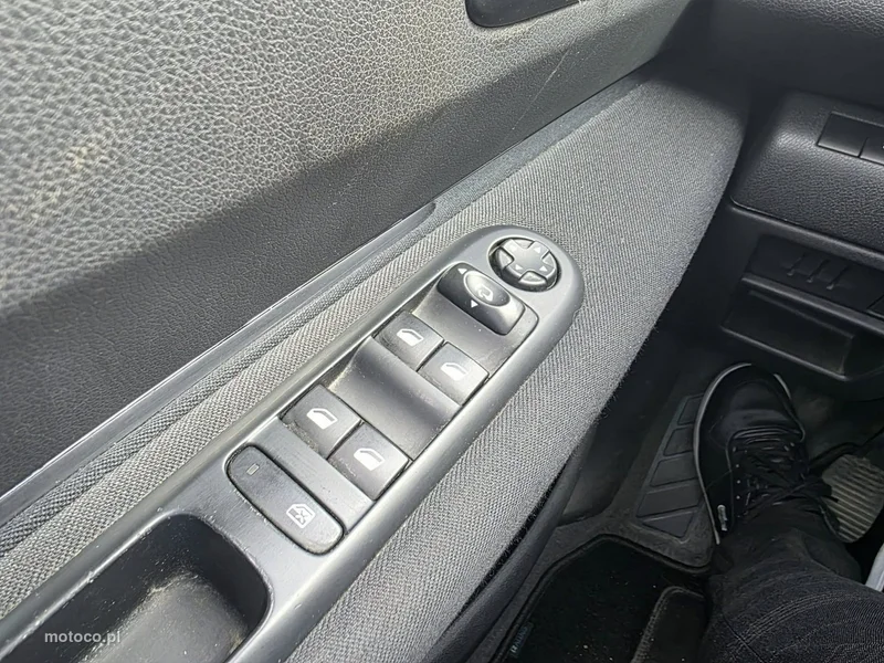 Peugeot 5008 10