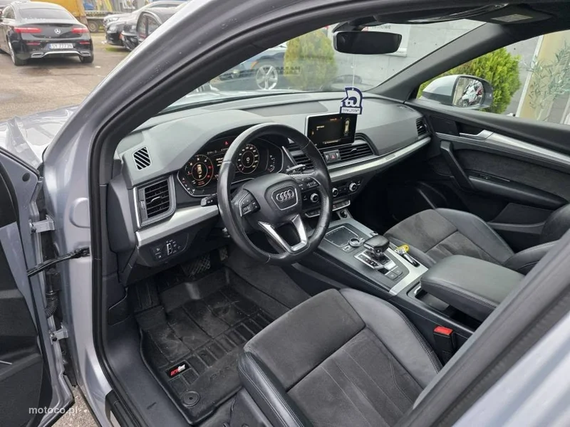 Audi Q5 FY 7