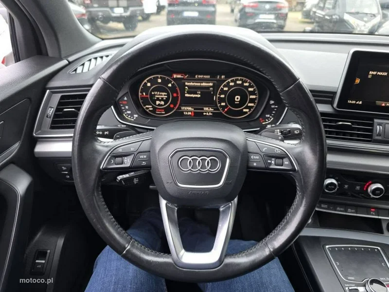 Audi Q5 FY 8