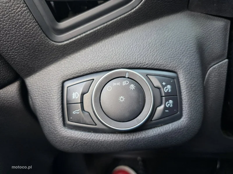 Ford Kuga II 11