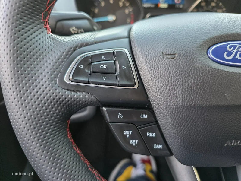 Ford Kuga II 12