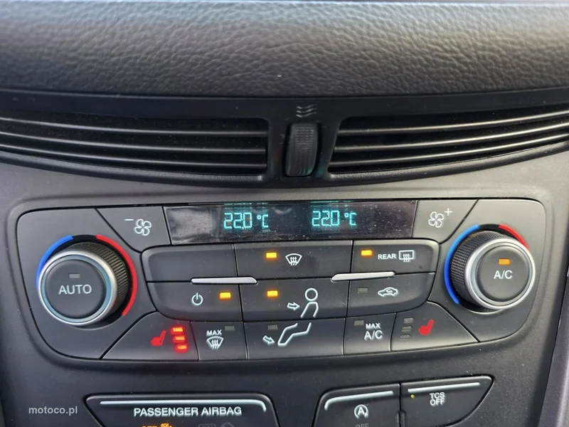 Ford Kuga II 21