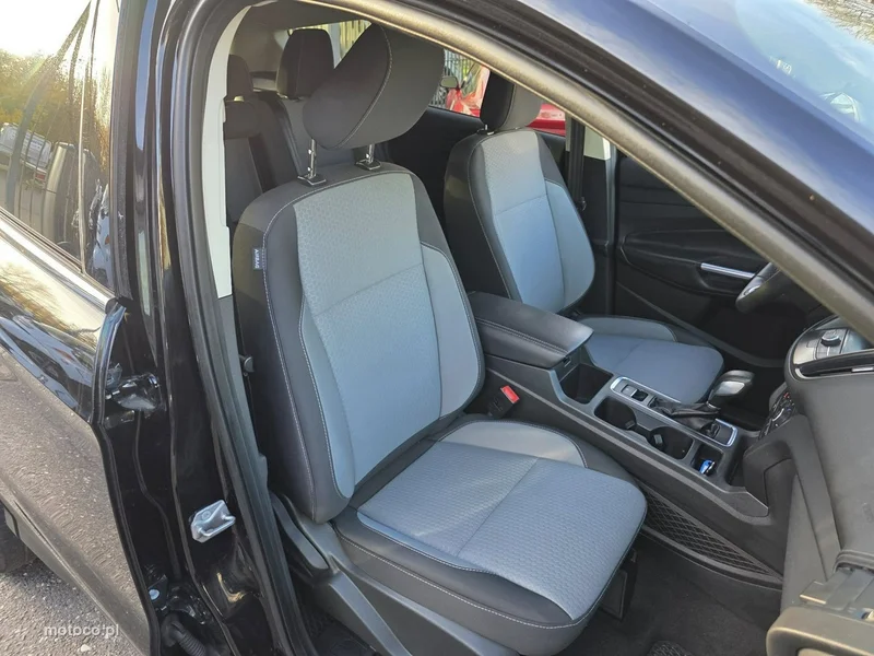 Ford Kuga II 25