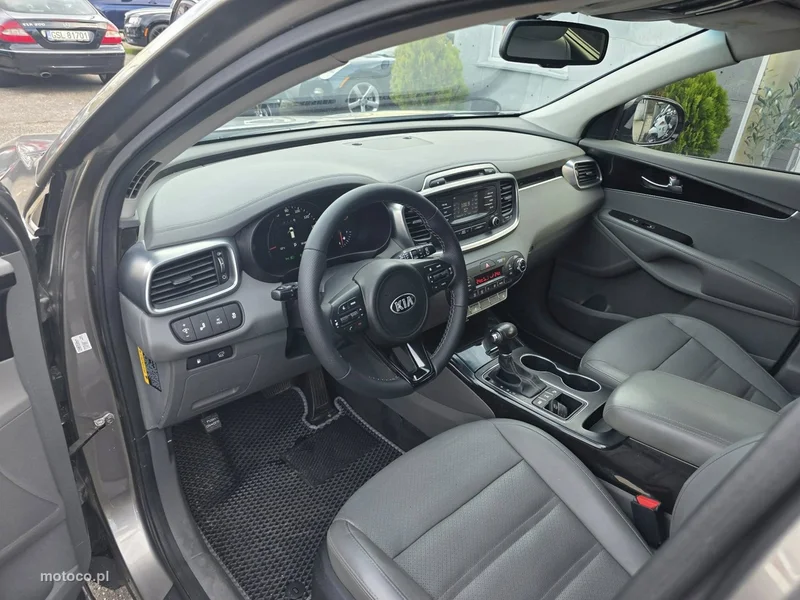 Kia Sorento 8