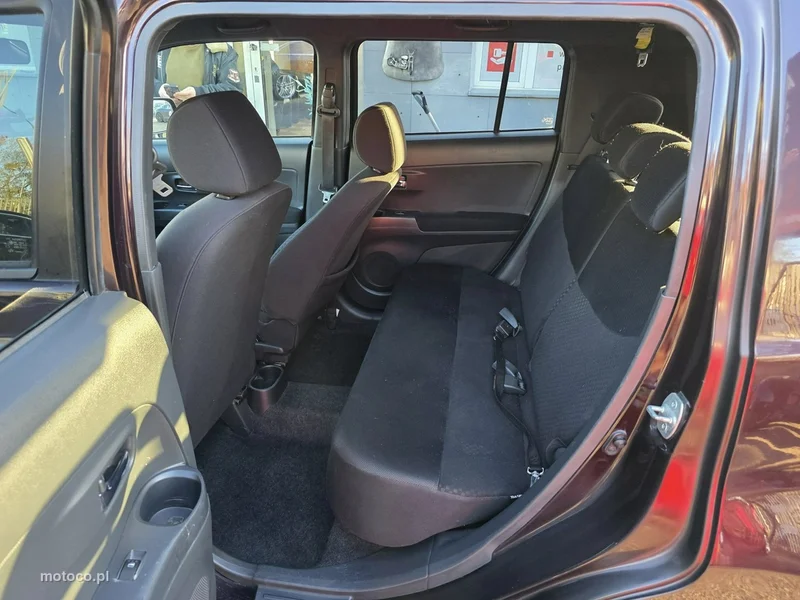 Daihatsu MATERIA 18