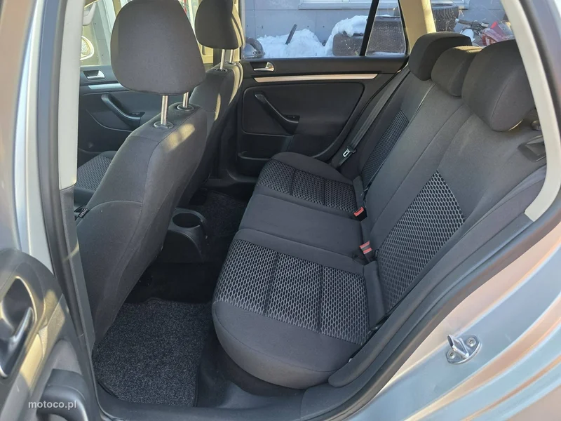 Volkswagen Golf VI 22
