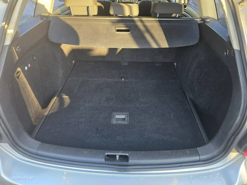 Volkswagen Golf VI 25