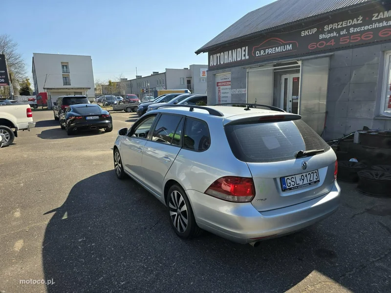 Volkswagen Golf VI 4