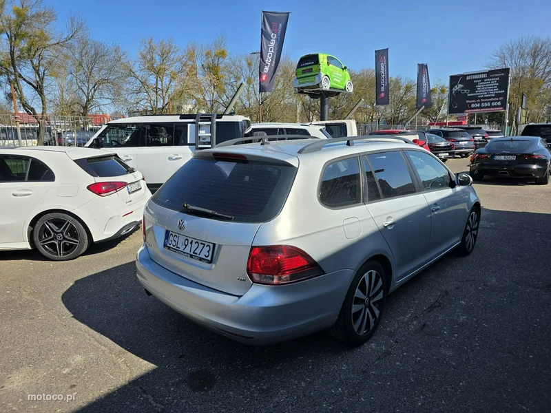 Volkswagen Golf VI 5