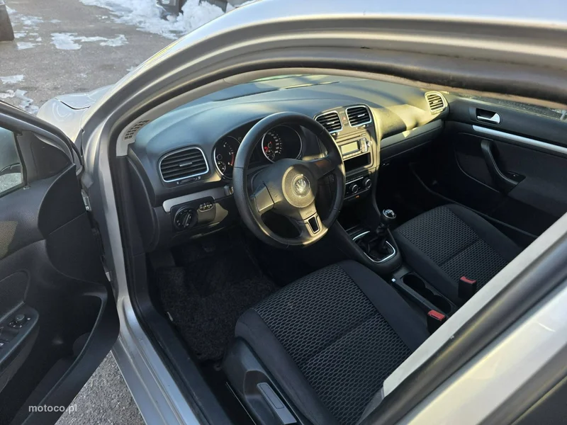 Volkswagen Golf VI 7