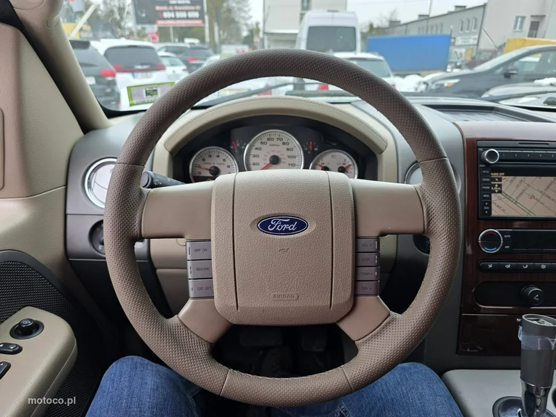 Ford F150 8
