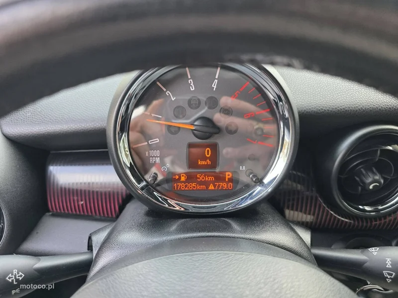 MINI Clubman 10