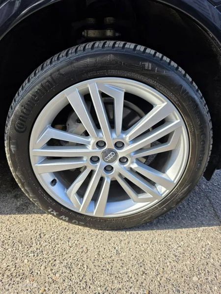 Audi Q5 FY 40