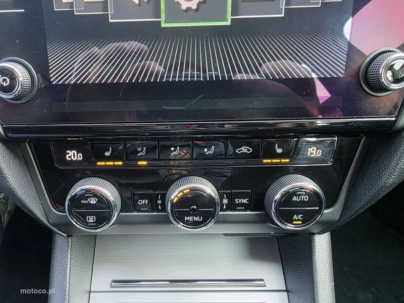 Skoda Octavia III 29