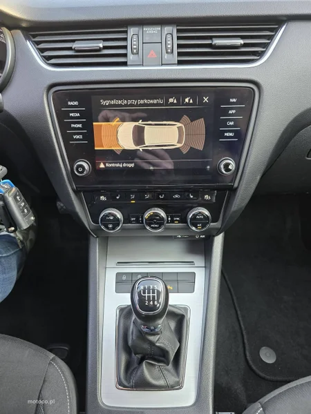 Skoda Octavia III 17