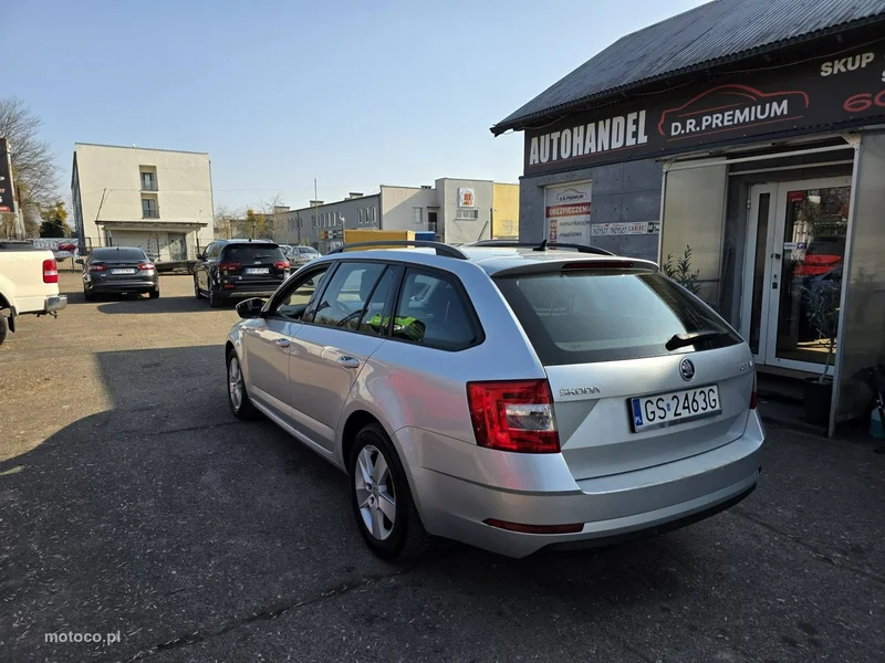 Skoda Octavia III 6