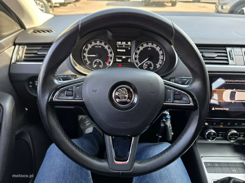 Skoda Octavia III 9
