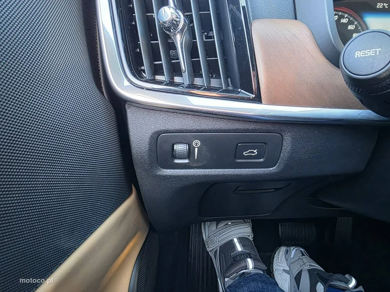 Volvo S90 12
