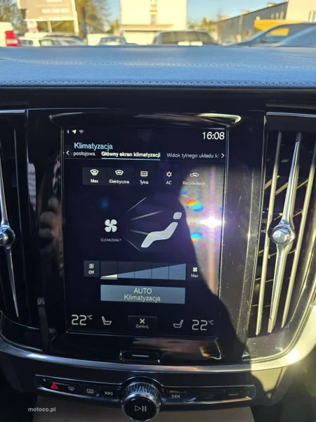 Volvo S90 16