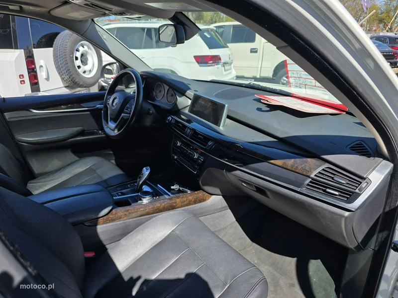 BMW X5 F15 29