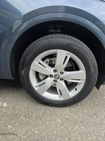 Audi Q5 FY 42