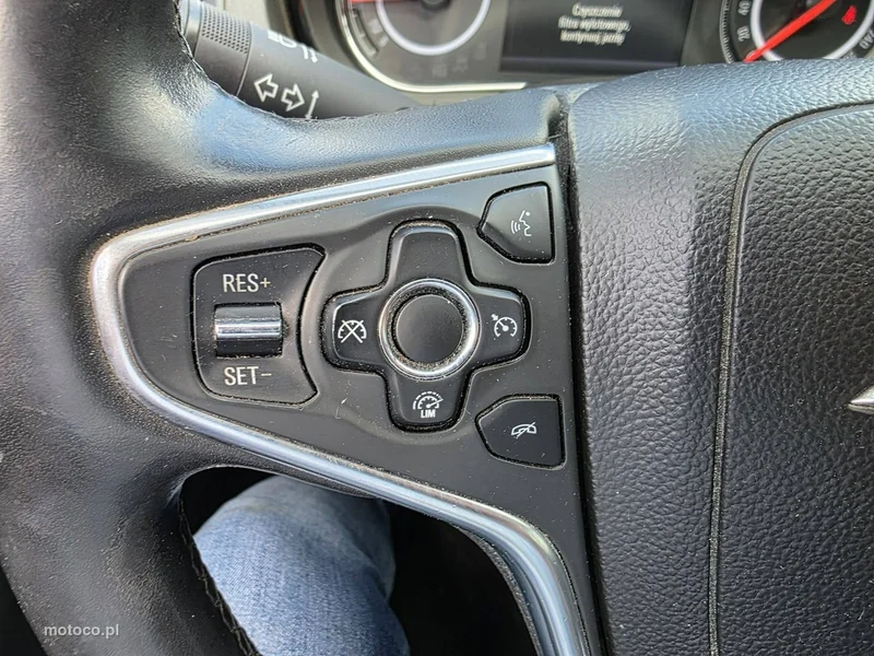 Opel Insignia A 12