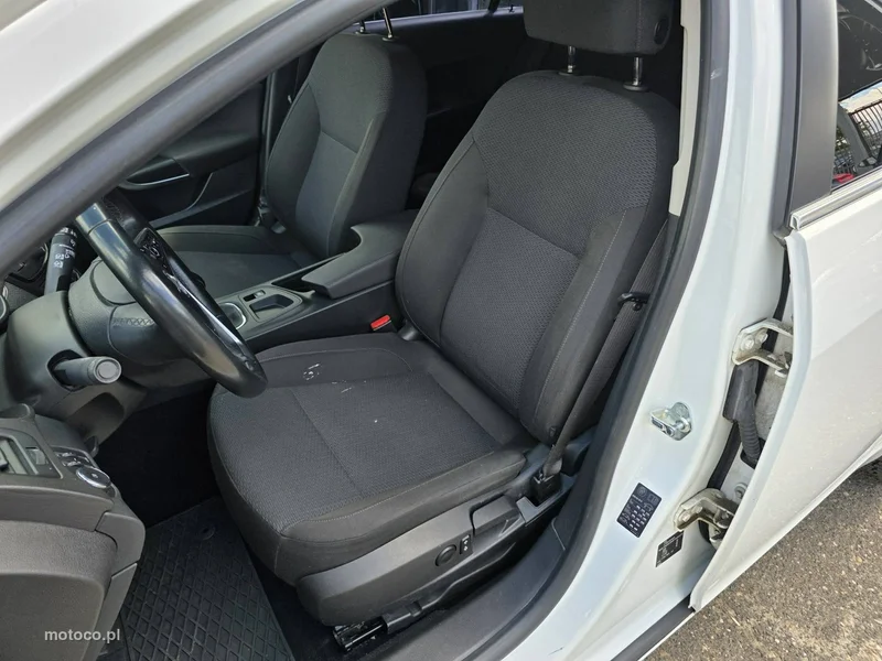 Opel Insignia A 6