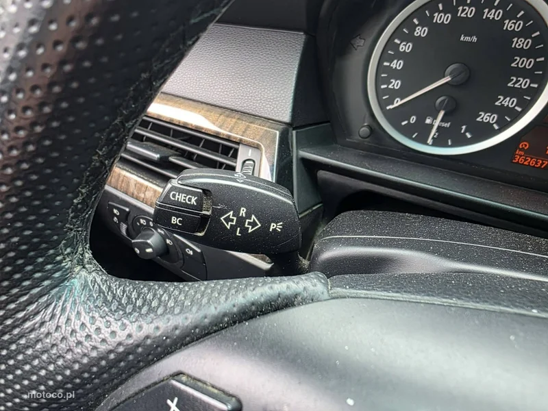 BMW Seria 5 E60 530 11