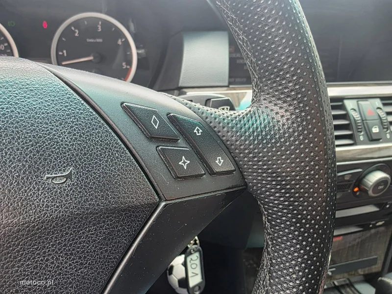 BMW Seria 5 E60 530 14