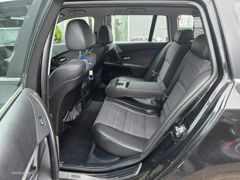 BMW Seria 5 E60 530 26