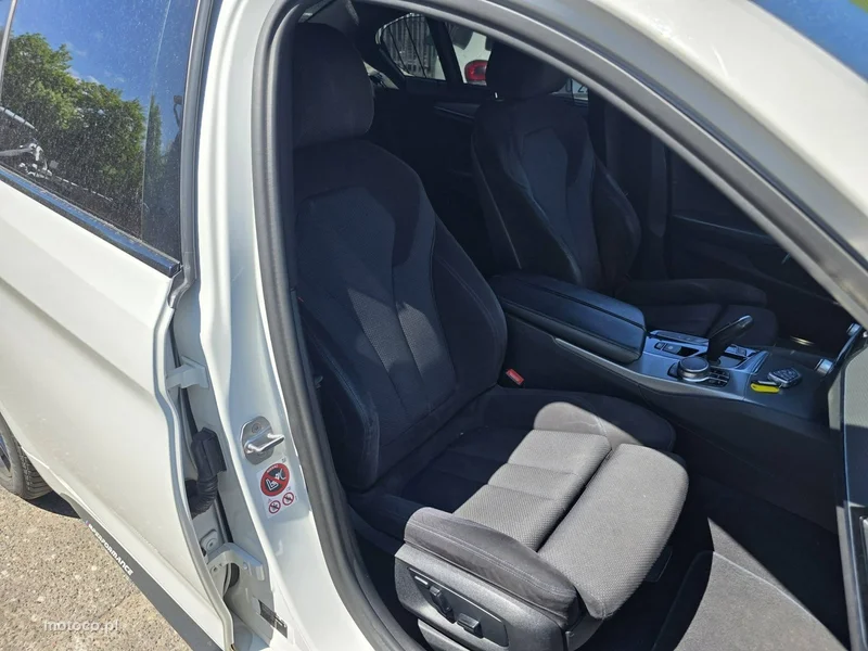 BMW Seria 5 G30 530 24