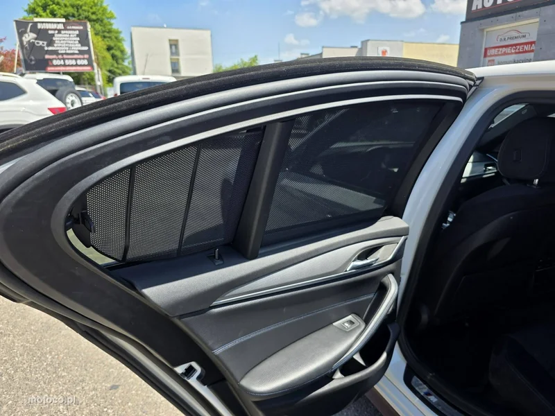 BMW Seria 5 G30 530 27