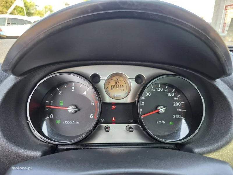 Nissan Qashqai 10