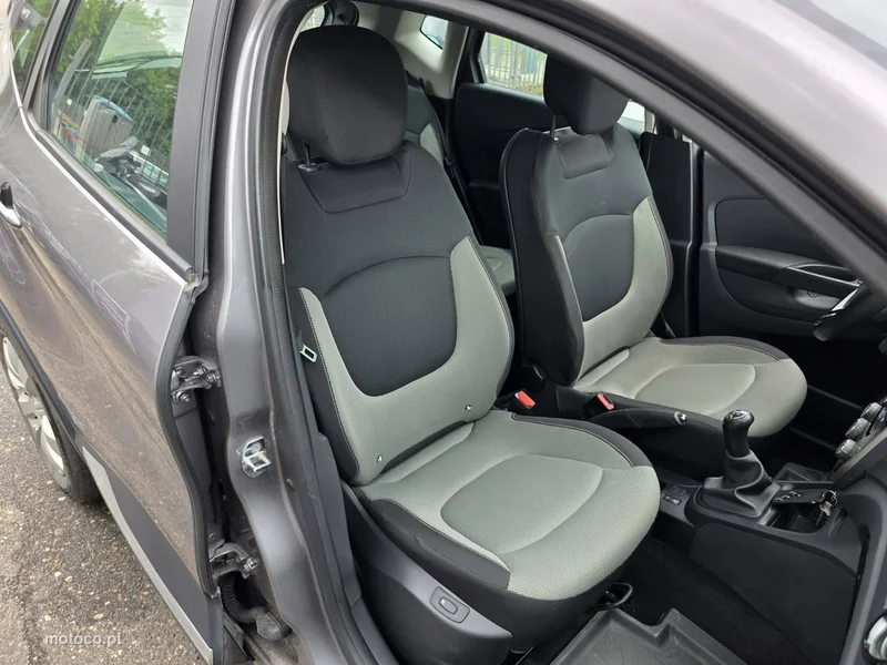 Renault Captur I 24