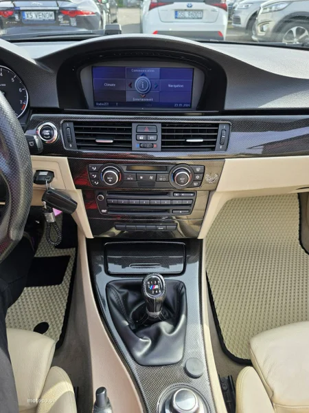 BMW Seria 3 E90 320 24