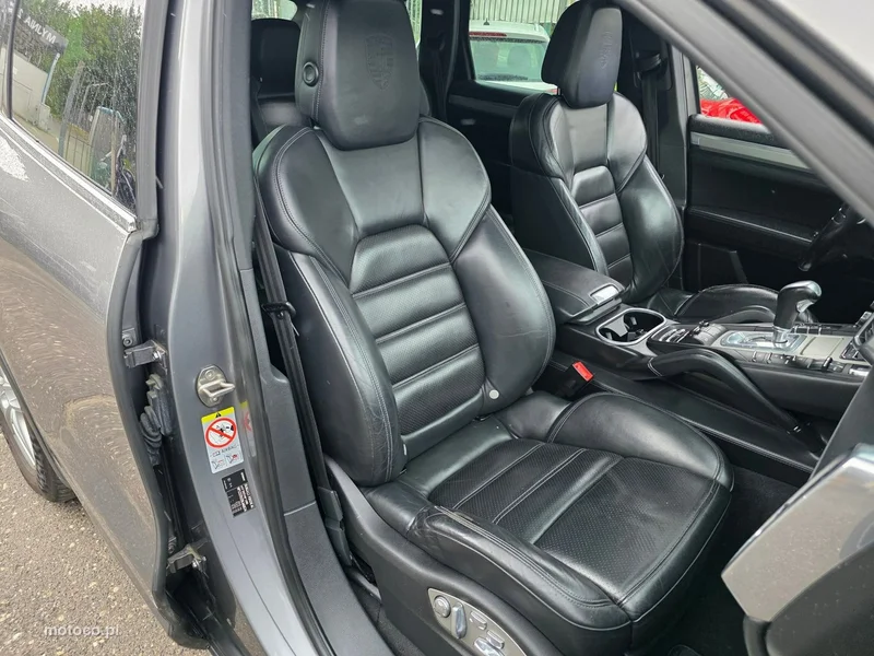 Porsche Cayenne 92A 27