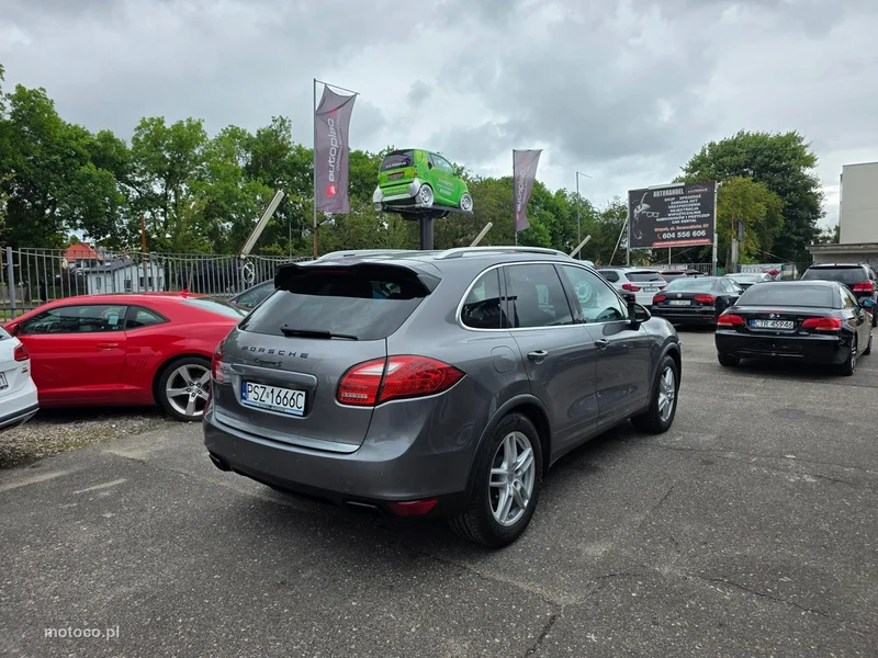 Porsche Cayenne 92A 5