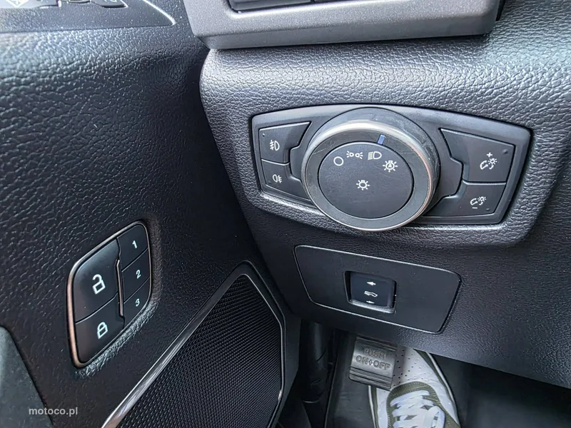 Ford F150 12